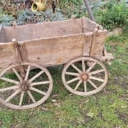 alter Bollerwagen