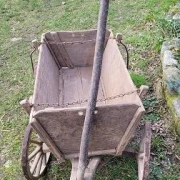 alter Bollerwagen