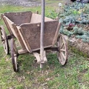 alter Bollerwagen