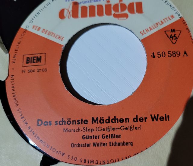 Günter Geißler / Karl Maßmann – Das Schönste Mädchen Der Welt / S' Is Feierobnd