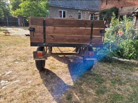 Alter Pferdewagen / Anhänger