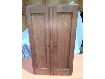 Antiker Wandschrank