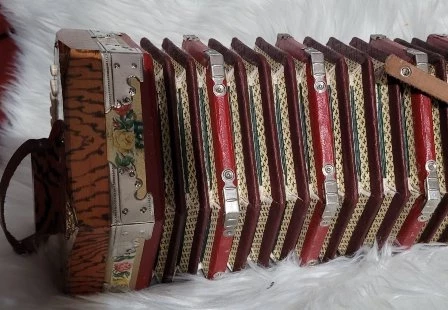 Concertina, Knopfakkordeon