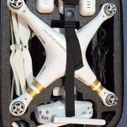 DJI Phantom 4 Komplettset inkl. Rucksack, Fernsteuerung & 3 Akkus