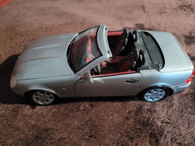 Mercedes-Benz SLK 230
