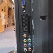 Umc 21.6 Fernseher