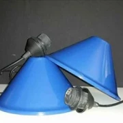 blaue Deckenlampen